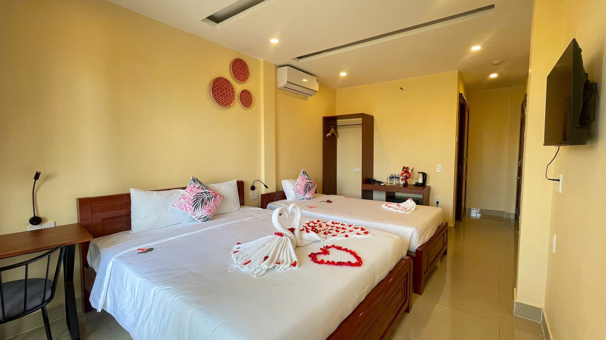 Phòng 3 Người Nhìn Ra Hồ Nước image 3