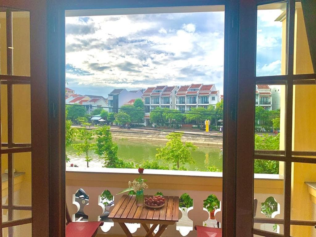 Phòng Có Giường Cỡ King Nhìn Ra Hồ Nước image 3